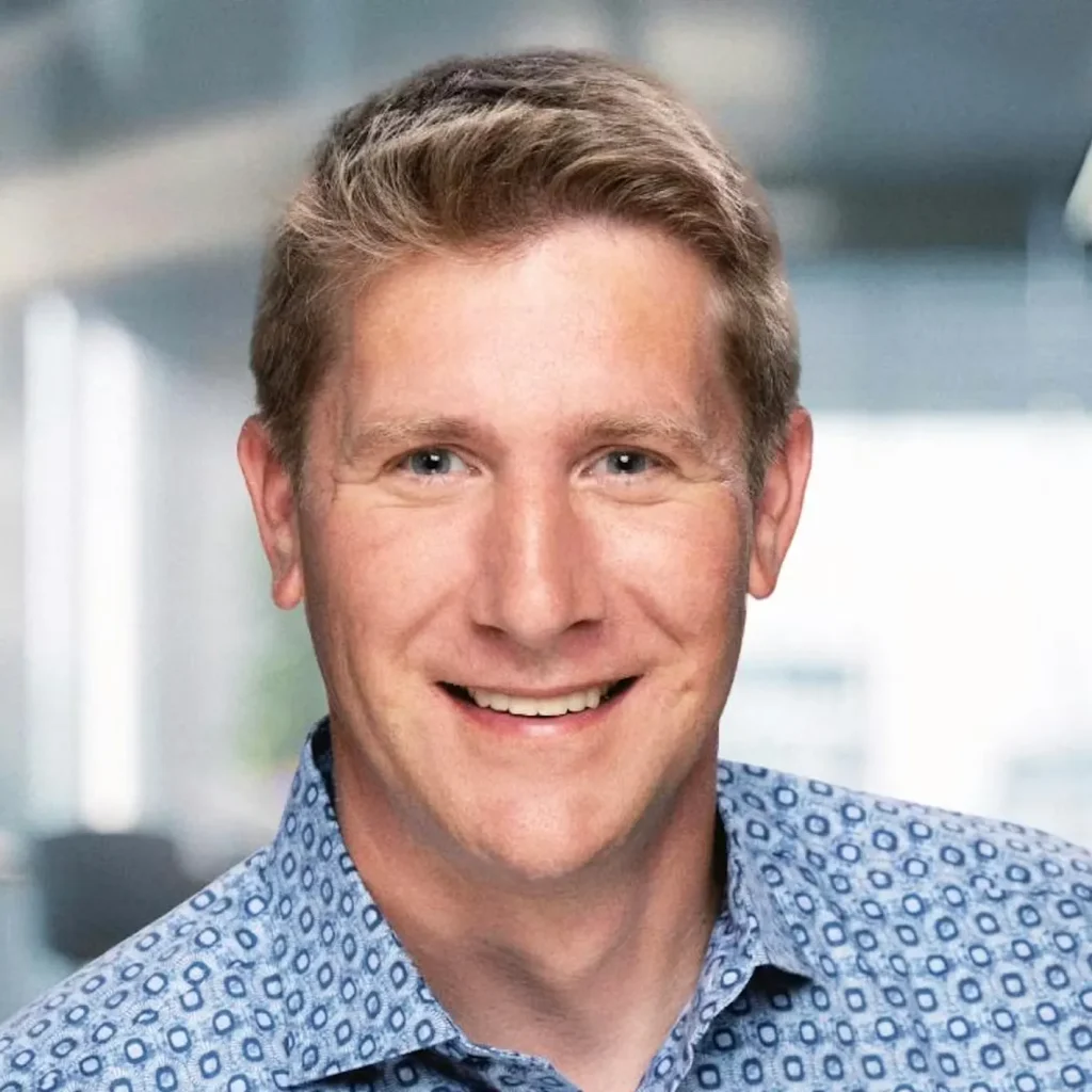 Porträt von Thomas Heinze, dem Experten und Referenten für das neoQM-Webinar zum Qualitätsmanagement.